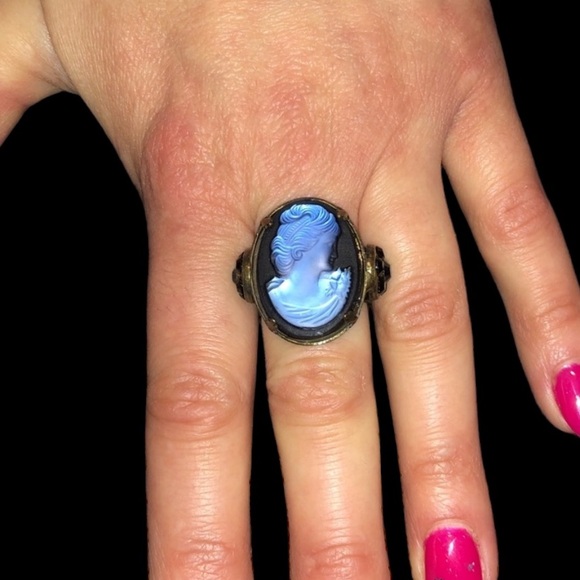 🚫sold Gorgeous vintage Navy blue cameo ring - Picture 2 of 8